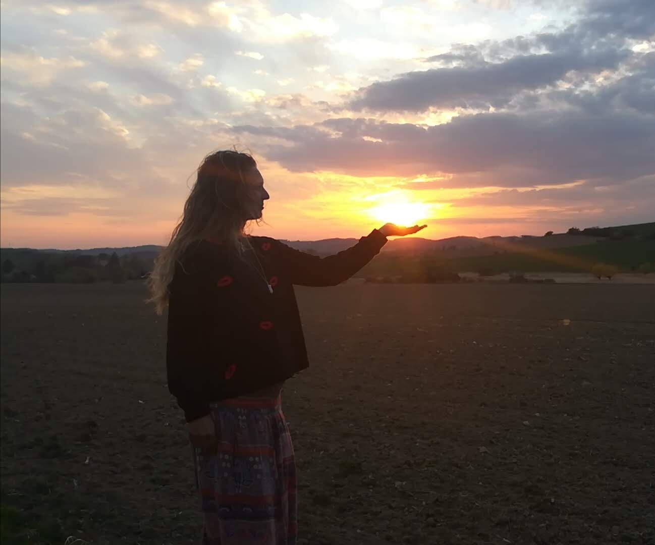 Nevěra jako lék Aneb Jak nešťastná, zlomená žena, která neví kam dál, přijala svou sílu
